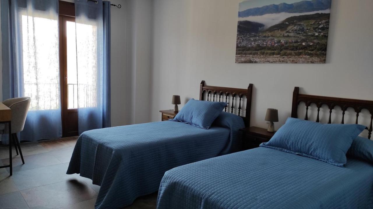 Casa Rural La Colmena Del Geoparque Navatrasierra Esterno foto