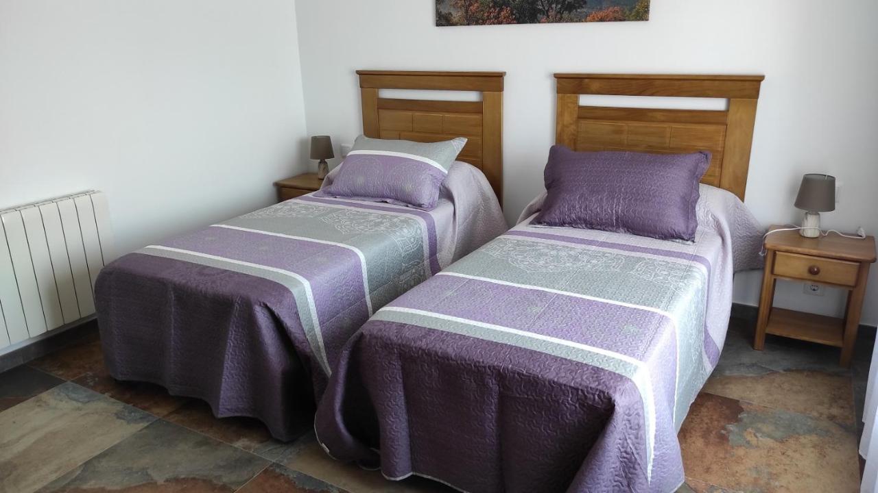 Casa Rural La Colmena Del Geoparque Navatrasierra Esterno foto